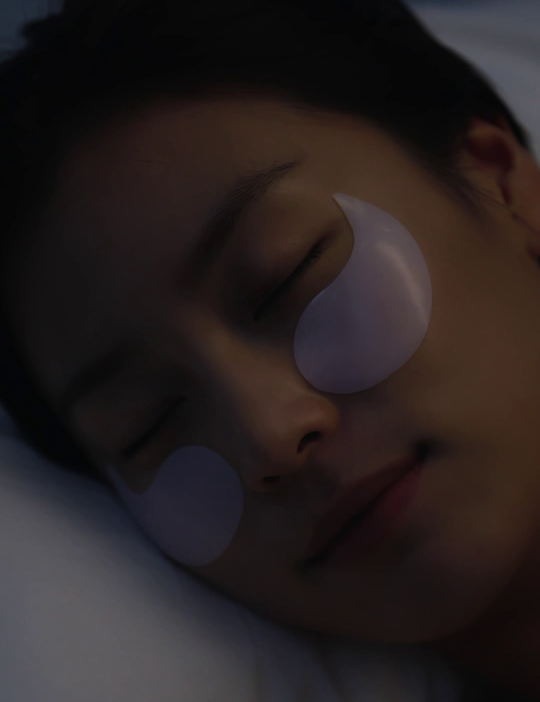 BACIEL Hyaltenol and PDRN Eye Patch worn overnight for gentle recovery and deep under-eye hydration.