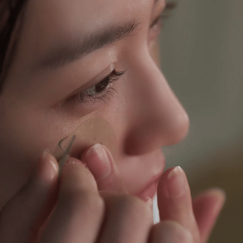 How to use BACIEL Deep Sea Marine Complex 73 Eye Patch applied to the under eye area