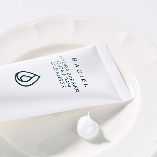 Hydra Barrier Cica Foam Cleanser - BACIEL